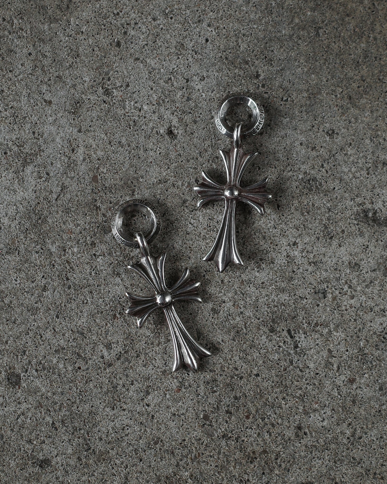 Chrome Hearts Tiny Cross Pendant