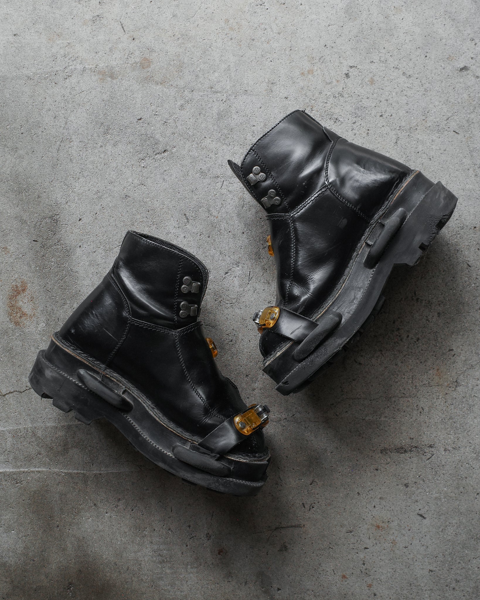 1990s Fly London Club Combat Boots