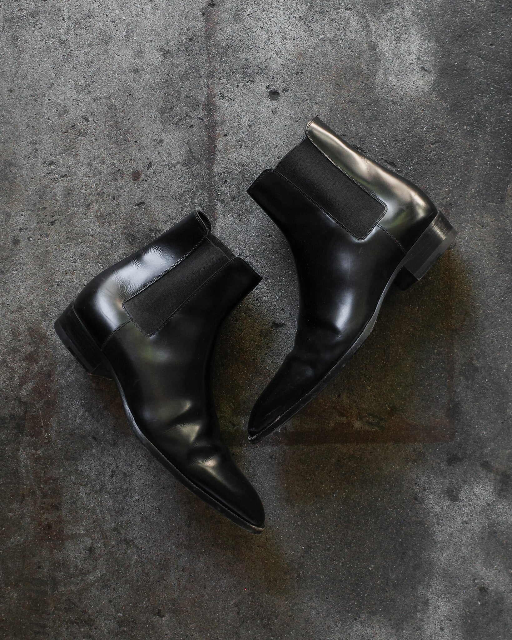 Saint Laurent Paris Wyatt Chelsea Boots