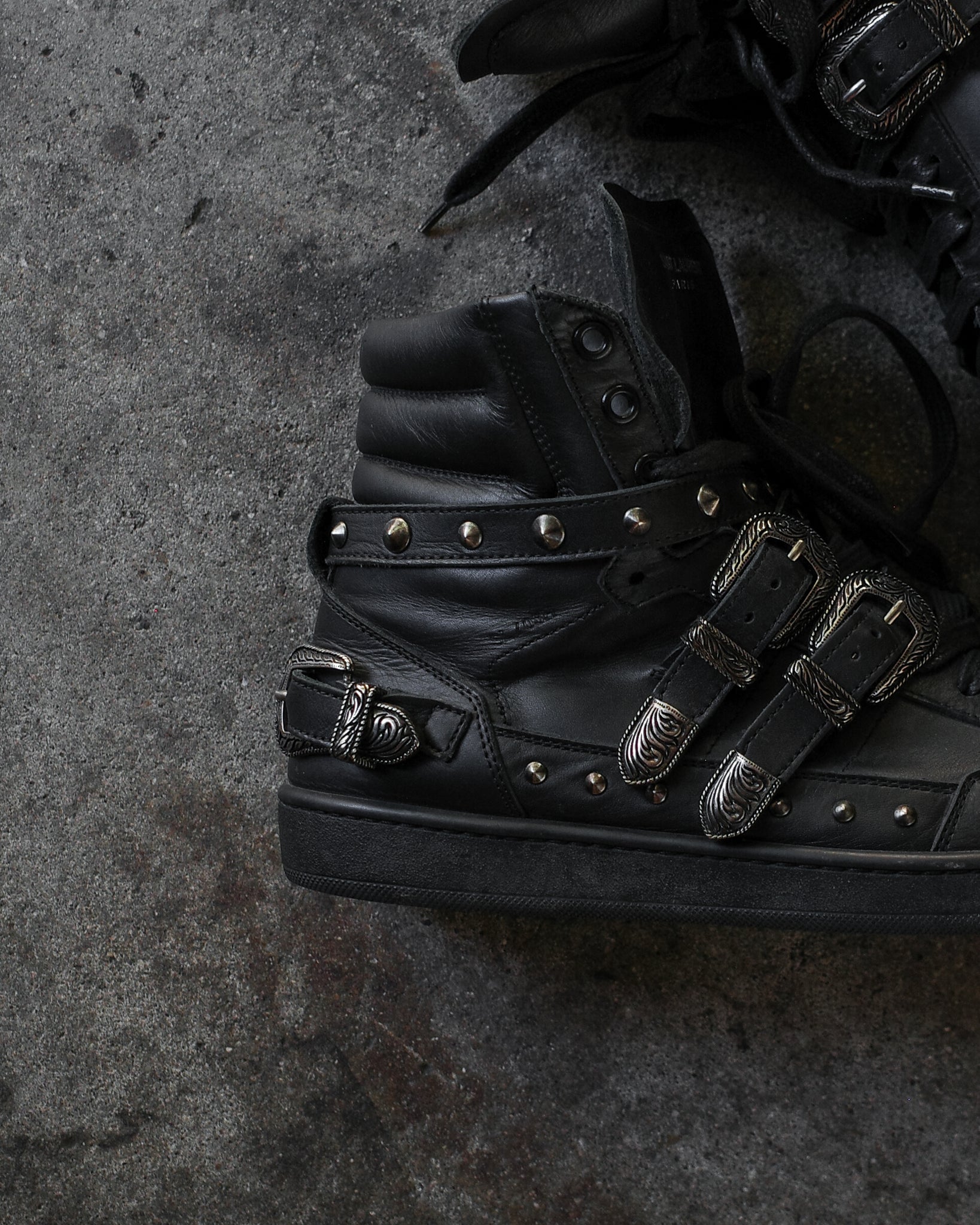 Saint Laurent Paris 2014 Studded SL/08H Sneakers