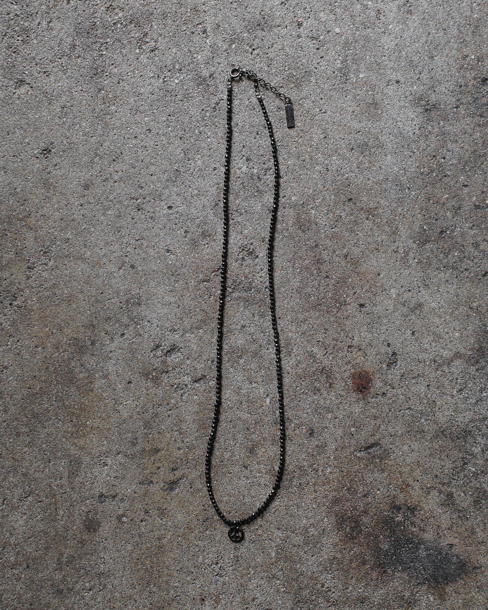 Lithium Homme Onyx Bead Peace Necklace